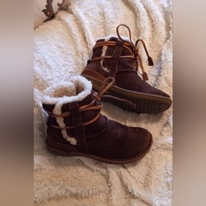 UGG Australia La Jolla Rustic Leather Sheepskin Ankle Lace  Booties Kids Size 1